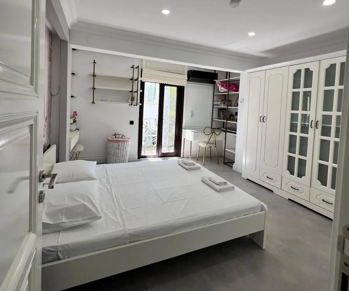 Cloud Nine By Alara - Luxury Private Pool And Garden Villa Istanbul Turkiet